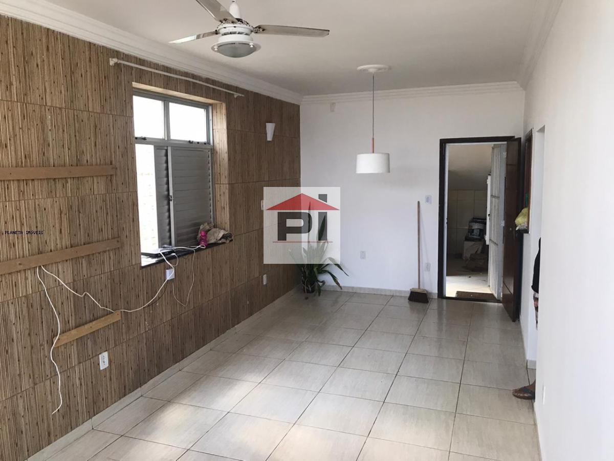 Apartamento à venda com 3 quartos, 114m² - Foto 1