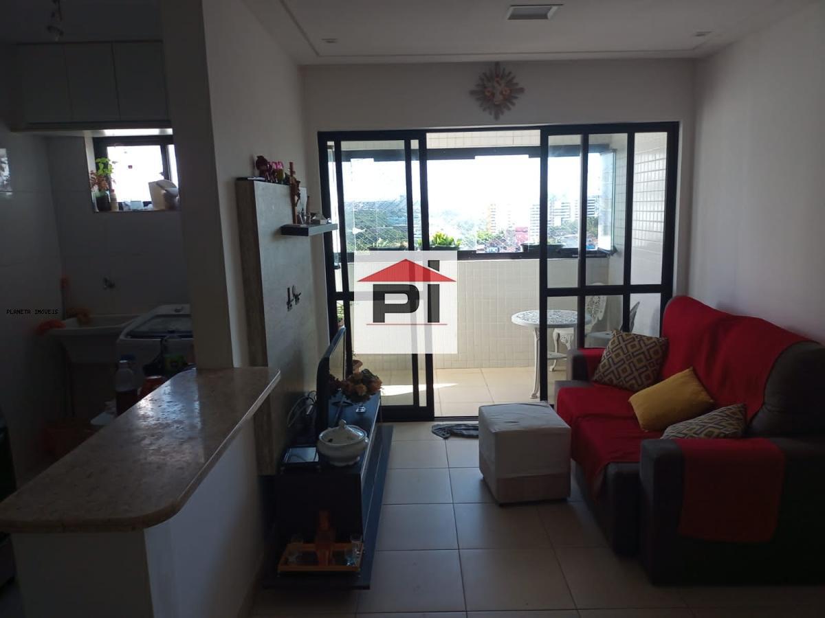 Apartamento à venda com 2 quartos, 68m² - Foto 1