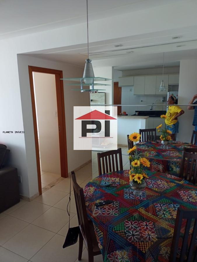 Apartamento à venda com 2 quartos, 68m² - Foto 4