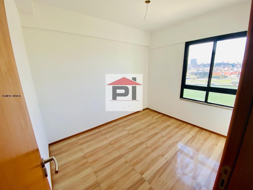 Apartamento à venda com 2 quartos, 70m² - Foto 7