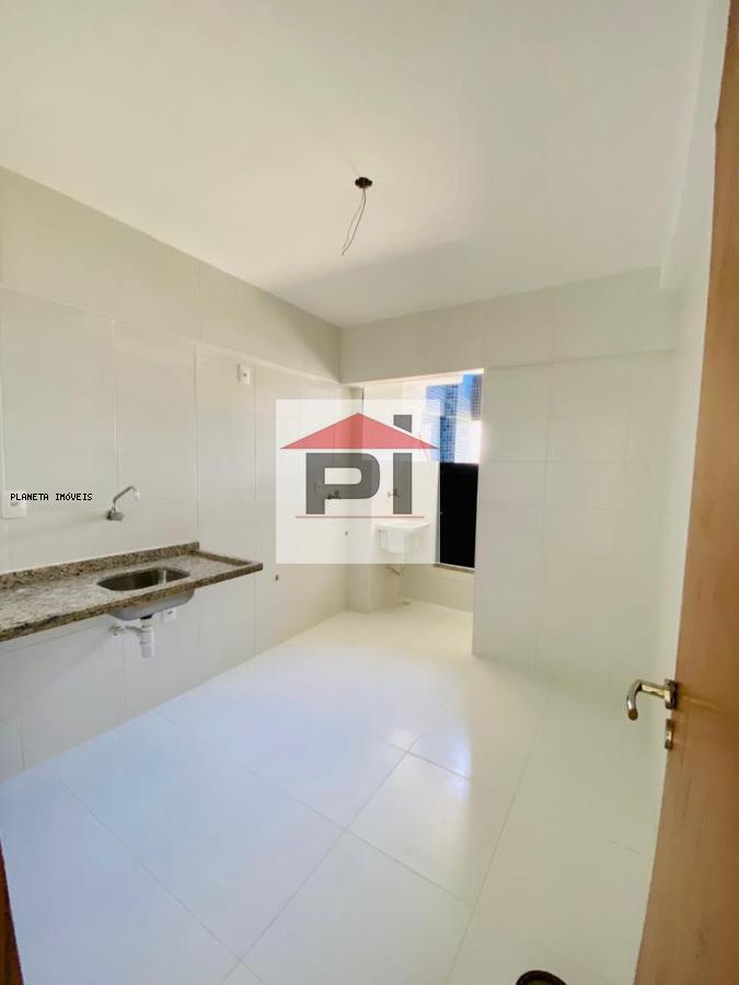 Apartamento à venda com 2 quartos, 70m² - Foto 9