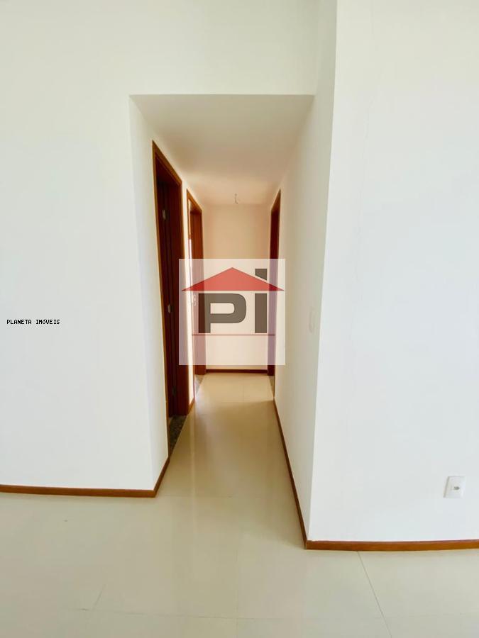 Apartamento à venda com 2 quartos, 70m² - Foto 4