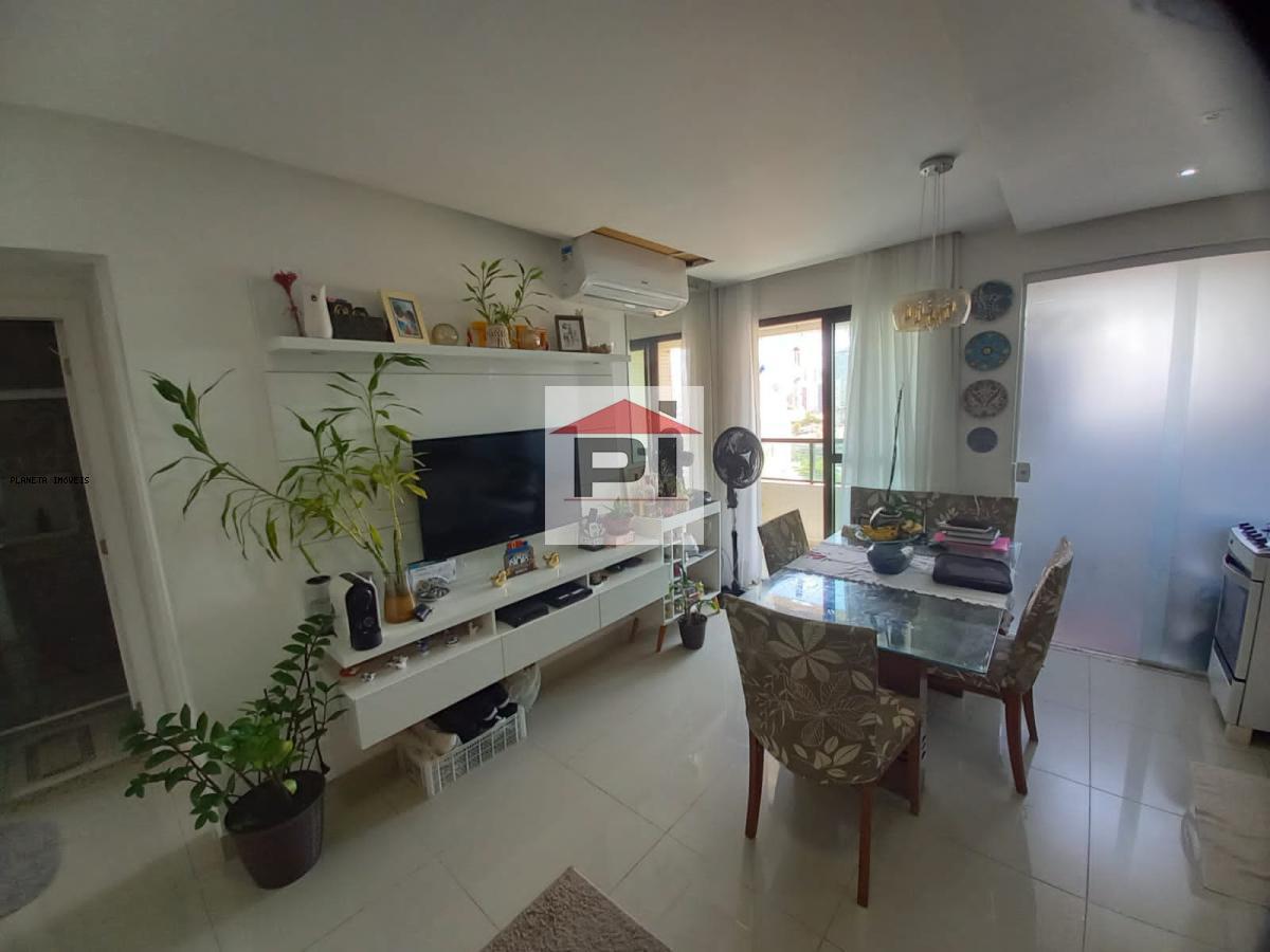 Apartamento à venda com 1 quarto, 45m² - Foto 2