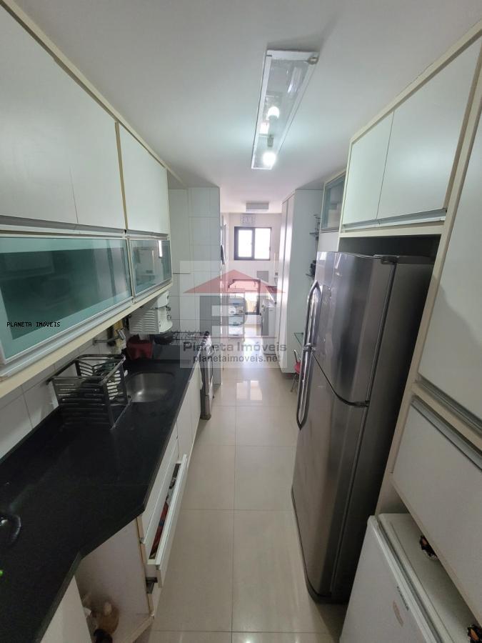 Apartamento à venda com 3 quartos, 93m² - Foto 22