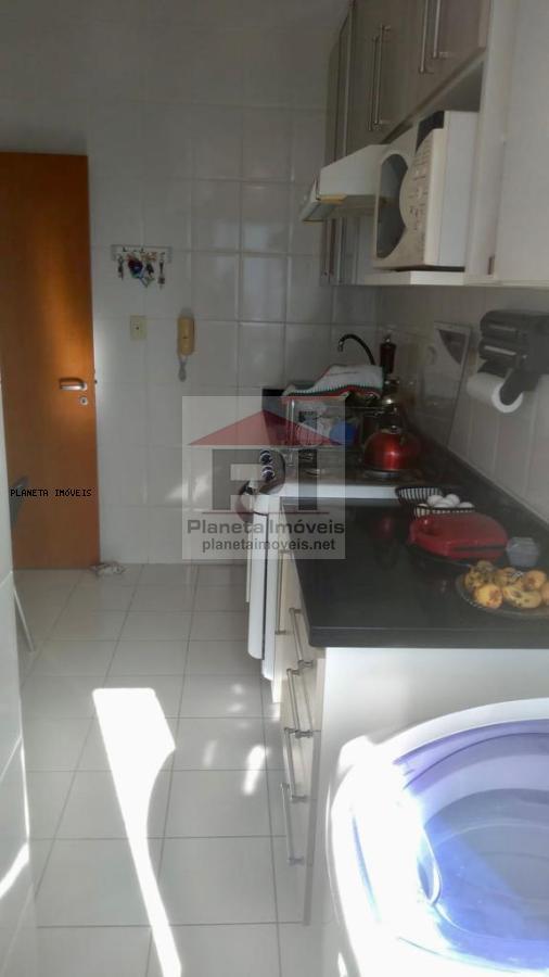 Apartamento à venda com 2 quartos, 68m² - Foto 14