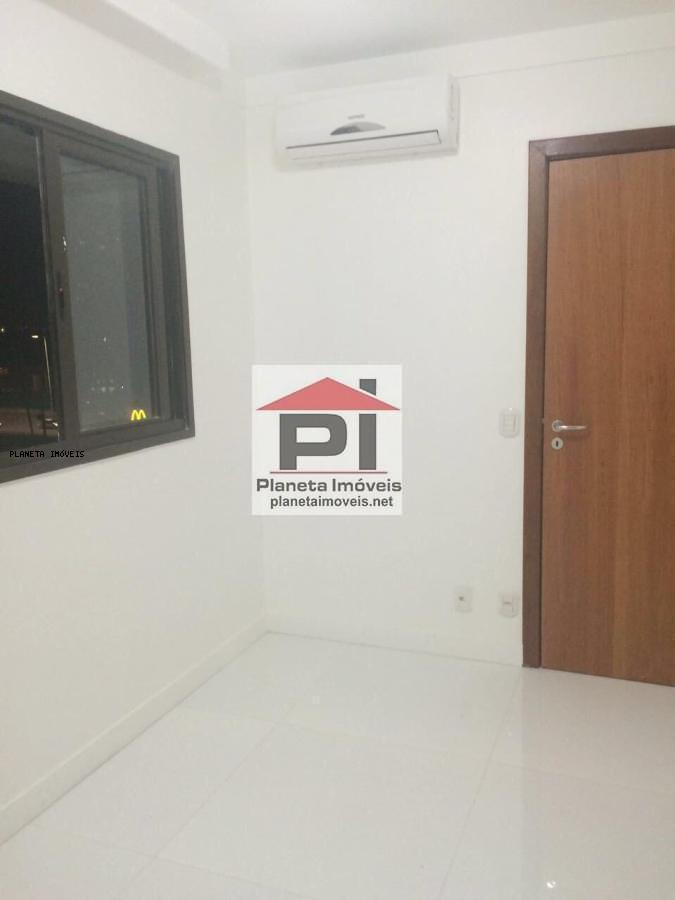 Apartamento à venda com 3 quartos, 107m² - Foto 10