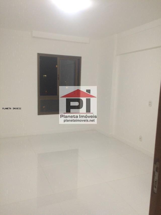 Apartamento à venda com 3 quartos, 107m² - Foto 18