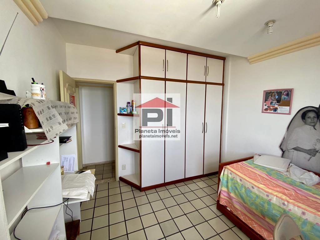 Apartamento à venda com 3 quartos, 146m² - Foto 5