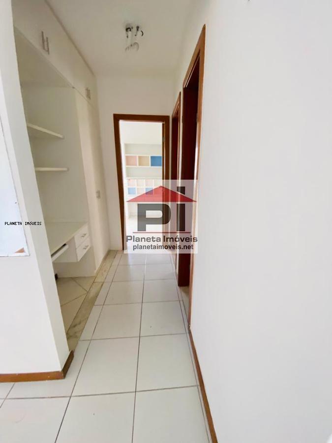 Apartamento à venda com 2 quartos, 72m² - Foto 3