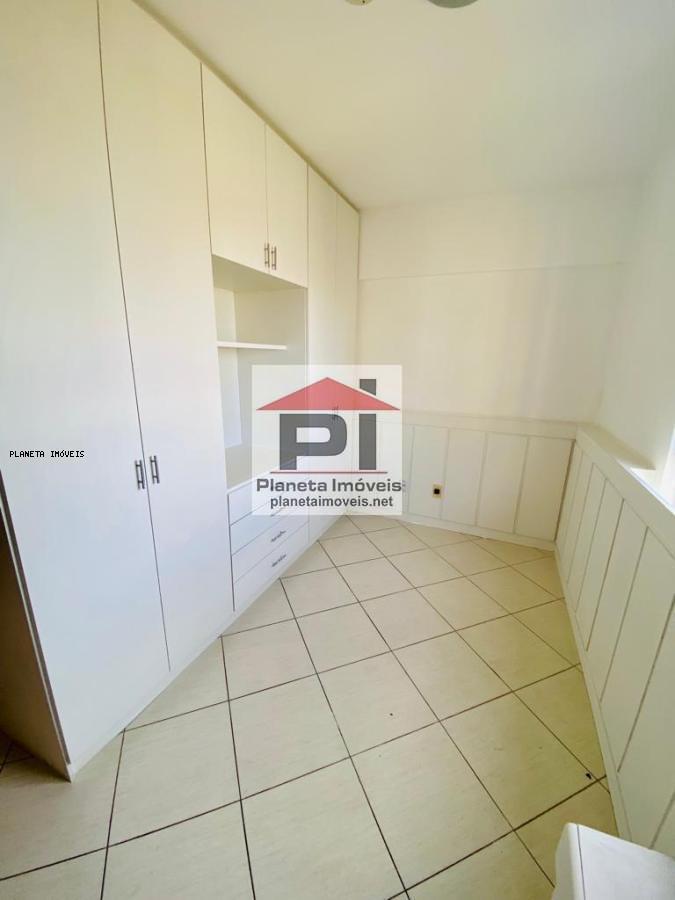 Apartamento à venda com 2 quartos, 72m² - Foto 6