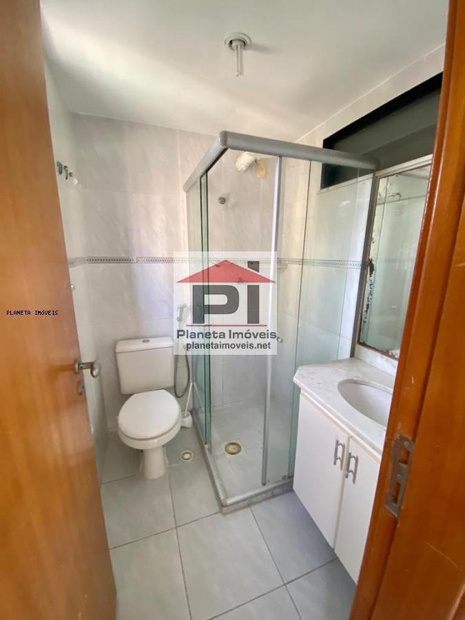 Apartamento à venda com 2 quartos, 72m² - Foto 9