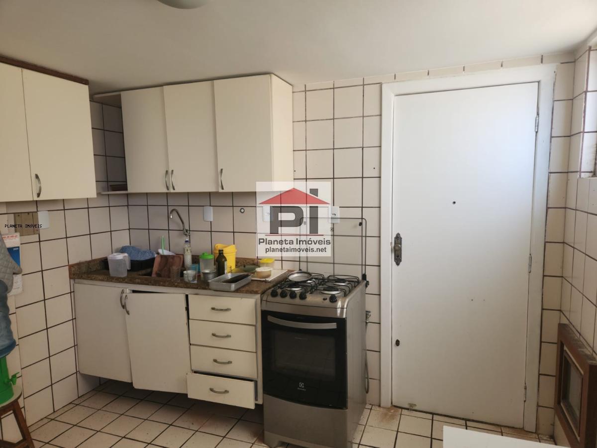 Apartamento à venda com 2 quartos, 80m² - Foto 12