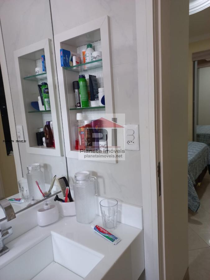 Apartamento à venda com 3 quartos, 83m² - Foto 12