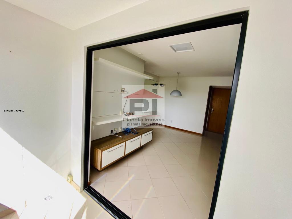 Apartamento à venda com 3 quartos, 72m² - Foto 3