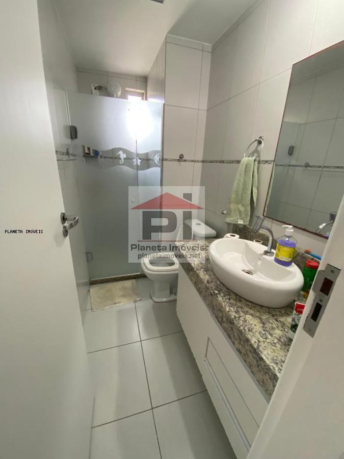 Apartamento à venda com 3 quartos, 76m² - Foto 4