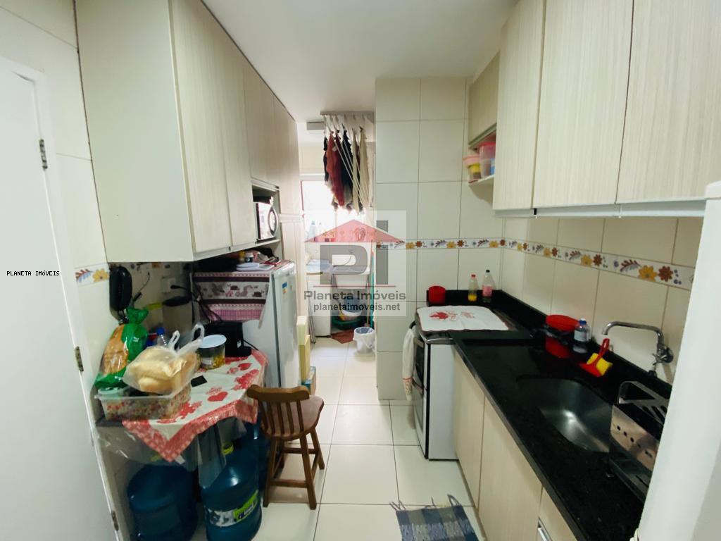 Apartamento à venda com 3 quartos, 76m² - Foto 13