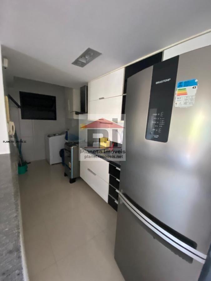 Apartamento à venda com 2 quartos, 63m² - Foto 8