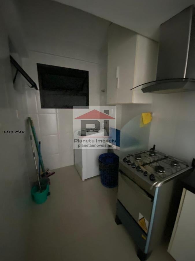 Apartamento à venda com 2 quartos, 63m² - Foto 9