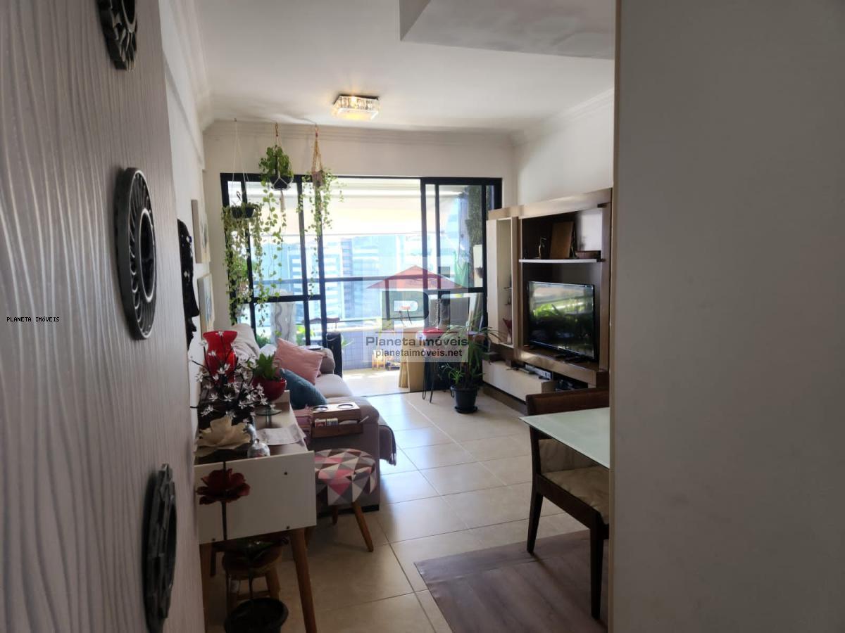 Apartamento à venda com 3 quartos, 80m² - Foto 1