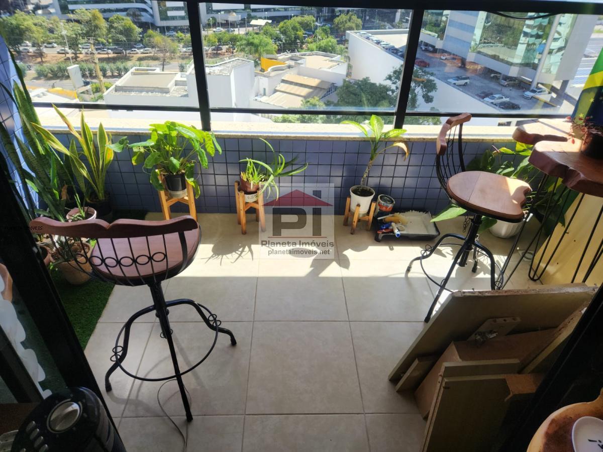 Apartamento à venda com 3 quartos, 80m² - Foto 2