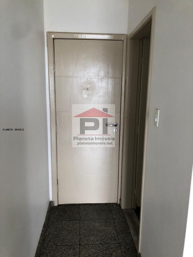 Apartamento à venda com 3 quartos, 68m² - Foto 24