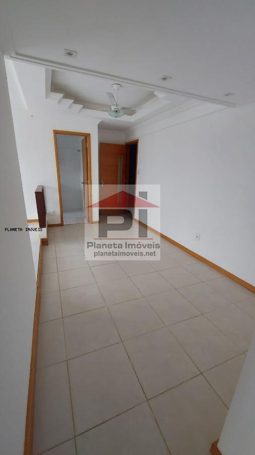 Apartamento à venda com 2 quartos, 67m² - Foto 8