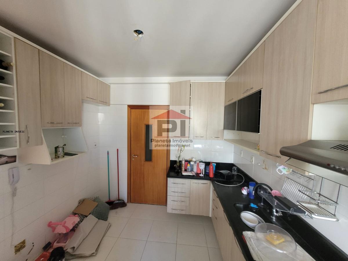 Apartamento à venda com 3 quartos, 102m² - Foto 9