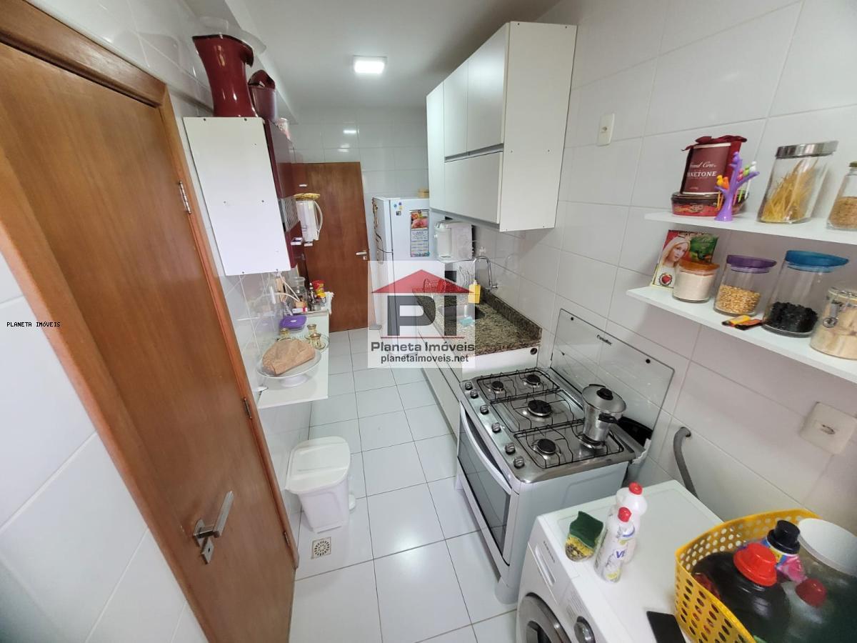 Apartamento à venda com 3 quartos, 94m² - Foto 15