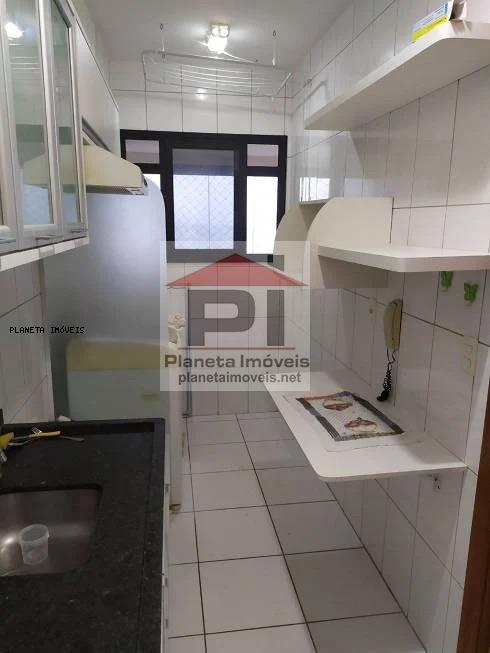 Apartamento à venda com 2 quartos, 60m² - Foto 11