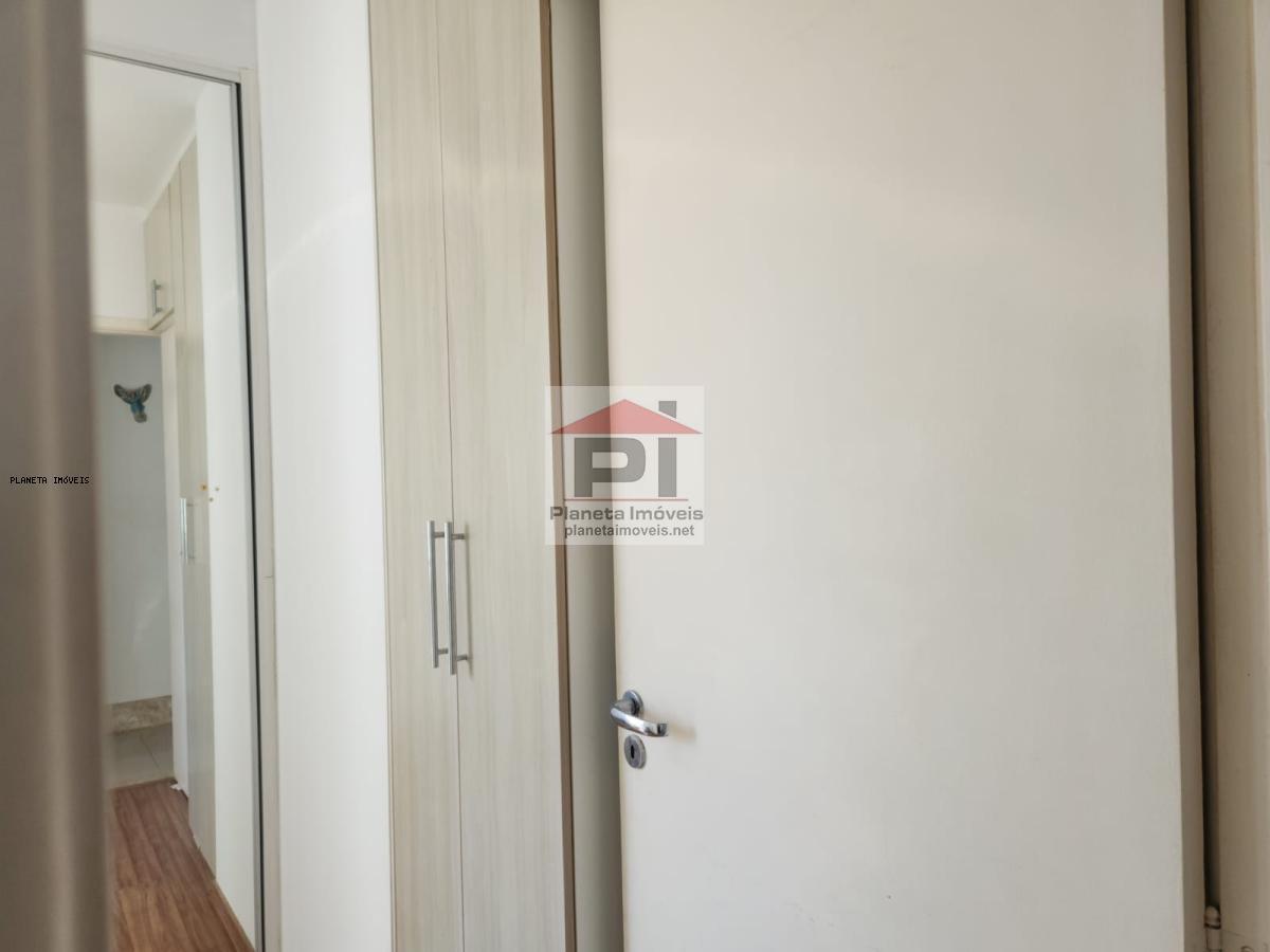 Apartamento à venda com 3 quartos, 84m² - Foto 10