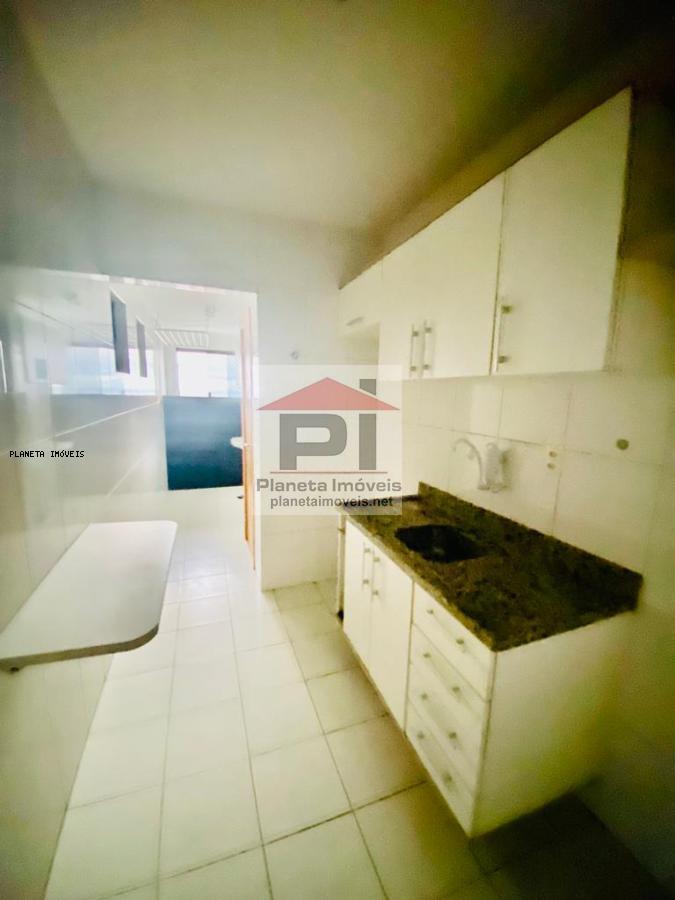 Apartamento à venda com 3 quartos, 86m² - Foto 13