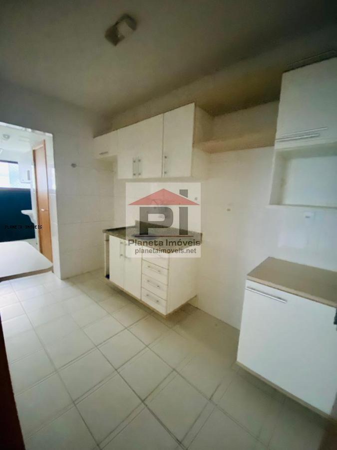 Apartamento à venda com 3 quartos, 86m² - Foto 14