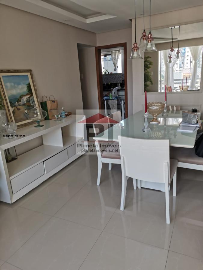 Apartamento à venda com 3 quartos, 130m² - Foto 9