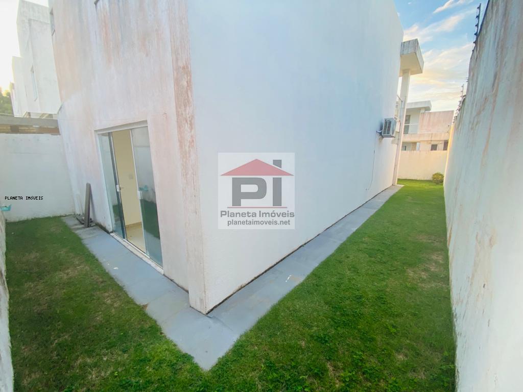 Casa à venda com 4 quartos, 180m² - Foto 2