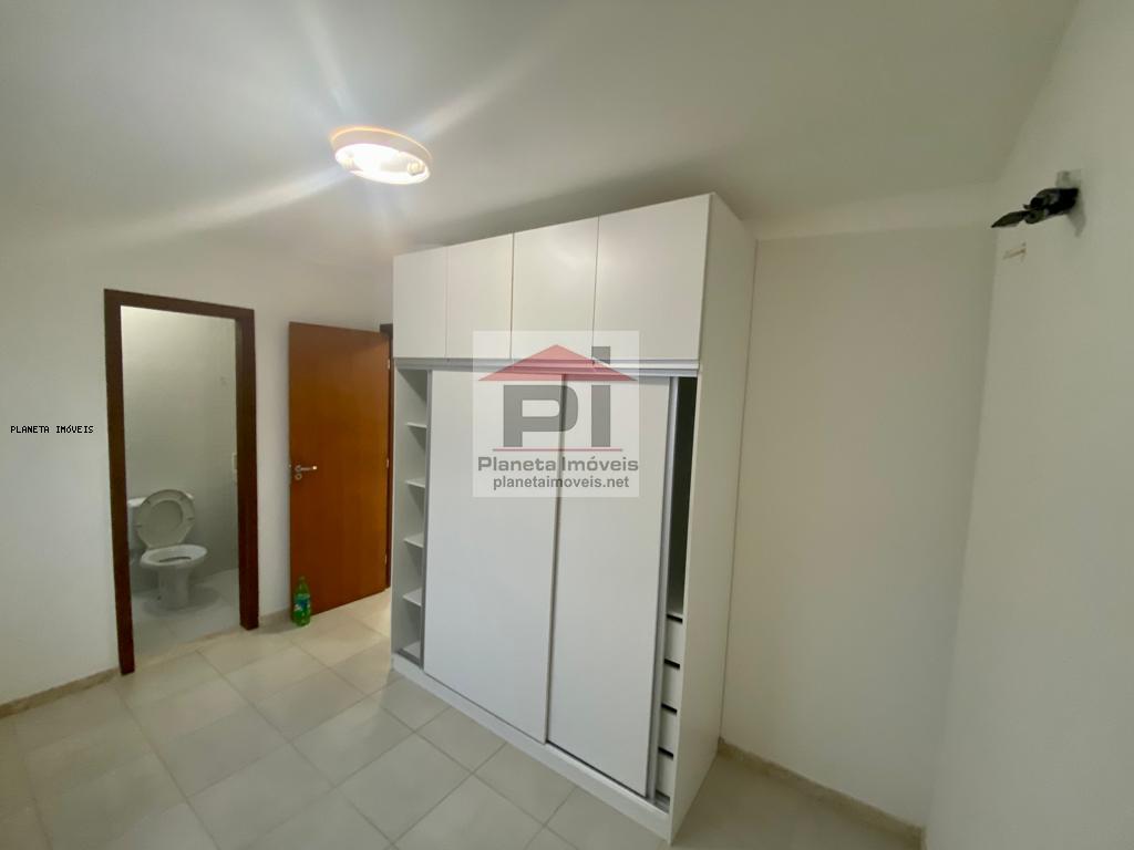 Casa à venda com 4 quartos, 180m² - Foto 15