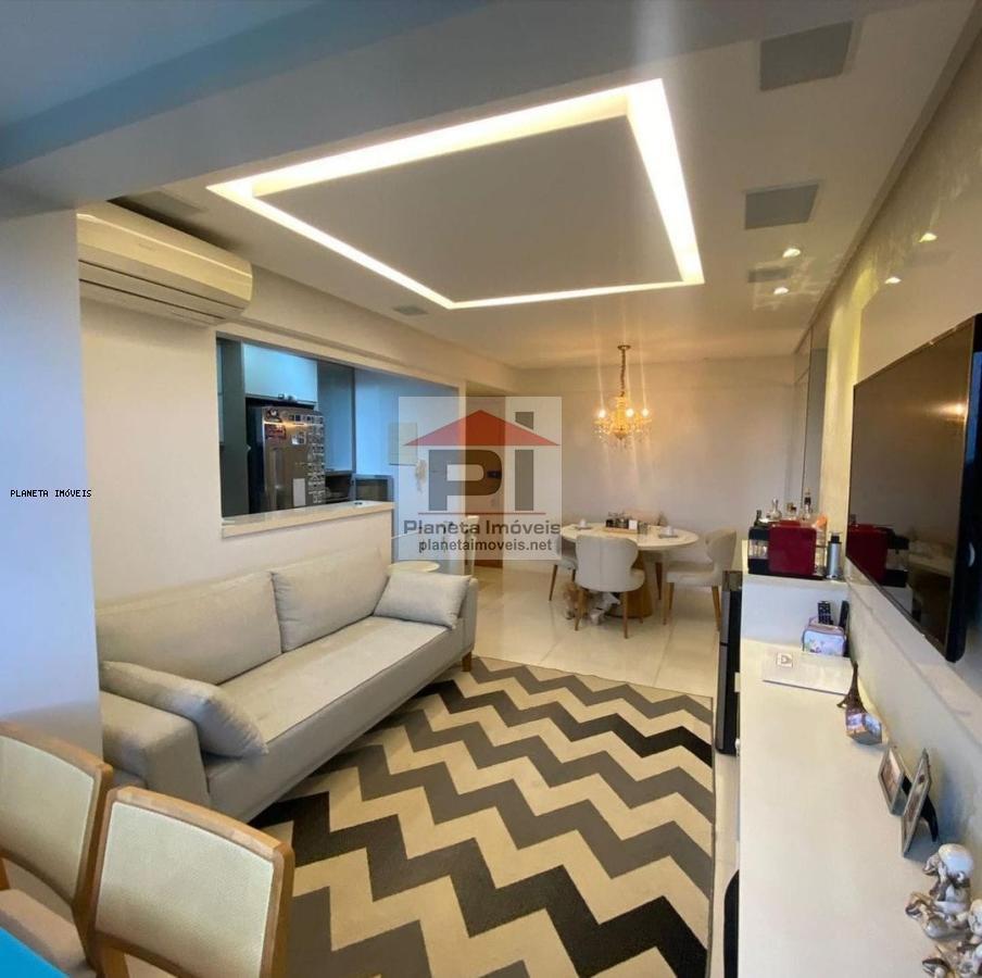 Apartamento à venda com 2 quartos, 72m² - Foto 1