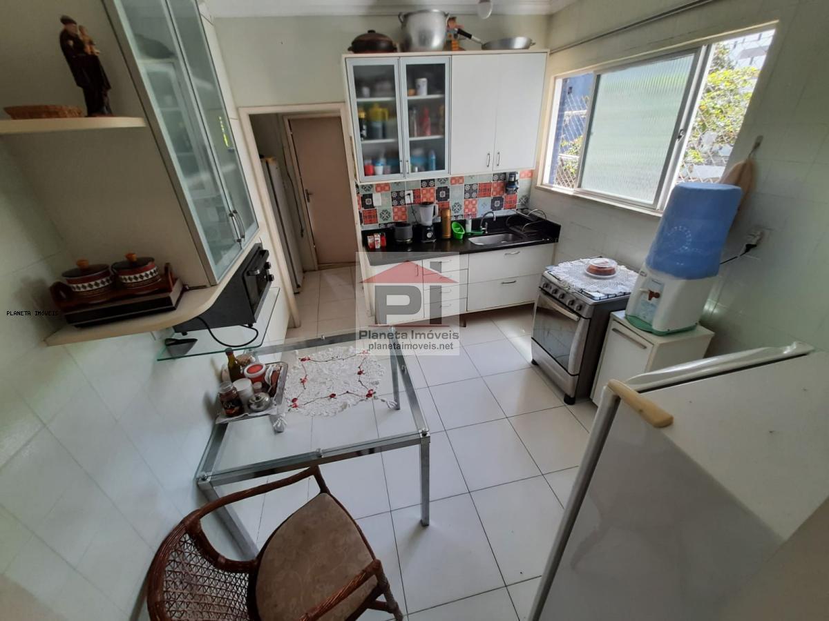 Apartamento à venda com 3 quartos, 122m² - Foto 9