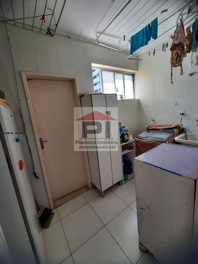 Apartamento à venda com 3 quartos, 122m² - Foto 10