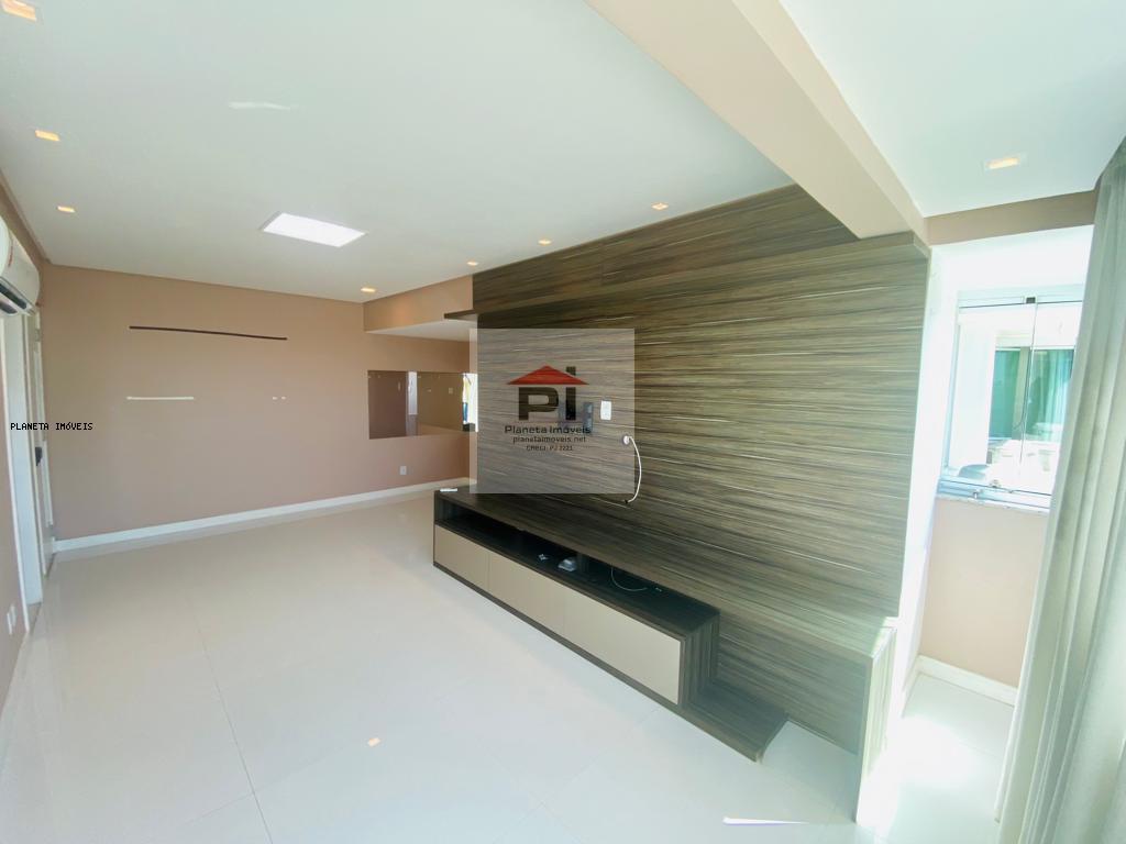 Apartamento à venda com 2 quartos, 78m² - Foto 2