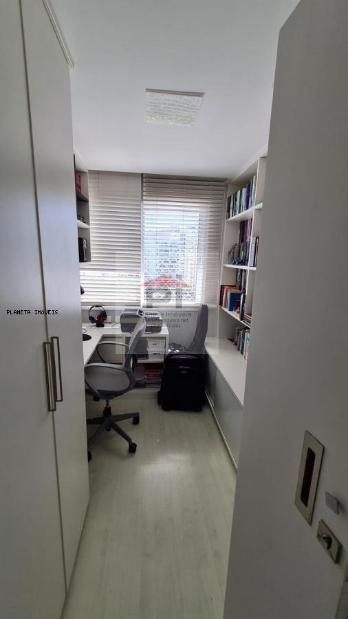 Apartamento à venda com 4 quartos, 131m² - Foto 29