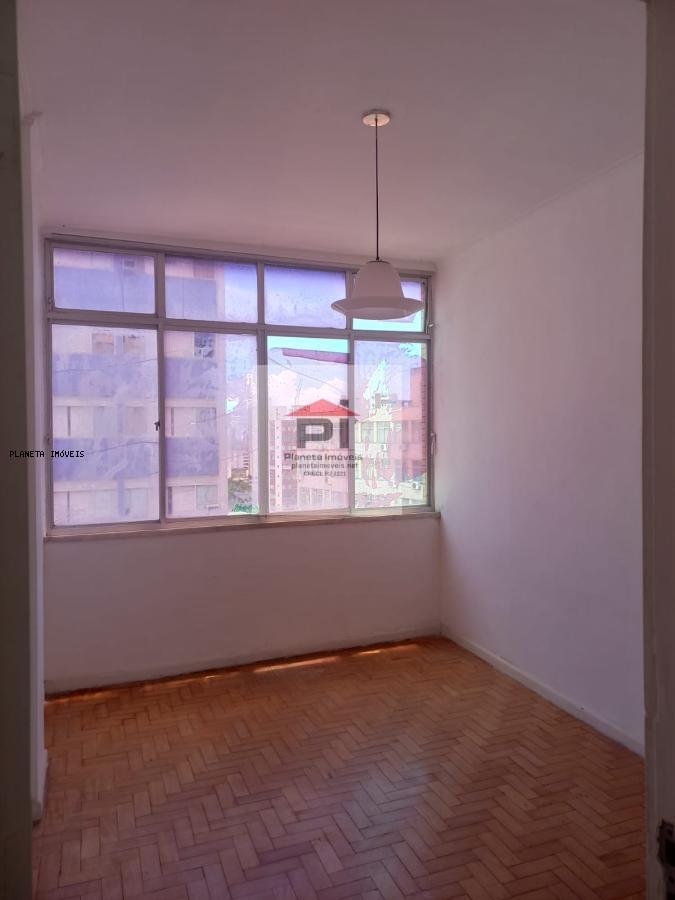 Apartamento à venda com 3 quartos, 100m² - Foto 2