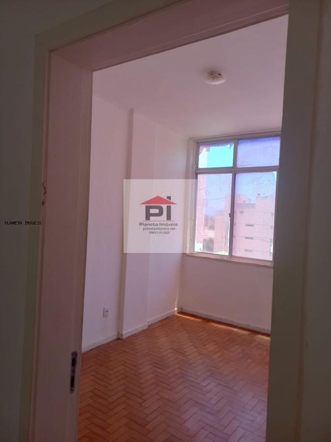 Apartamento à venda com 3 quartos, 100m² - Foto 8