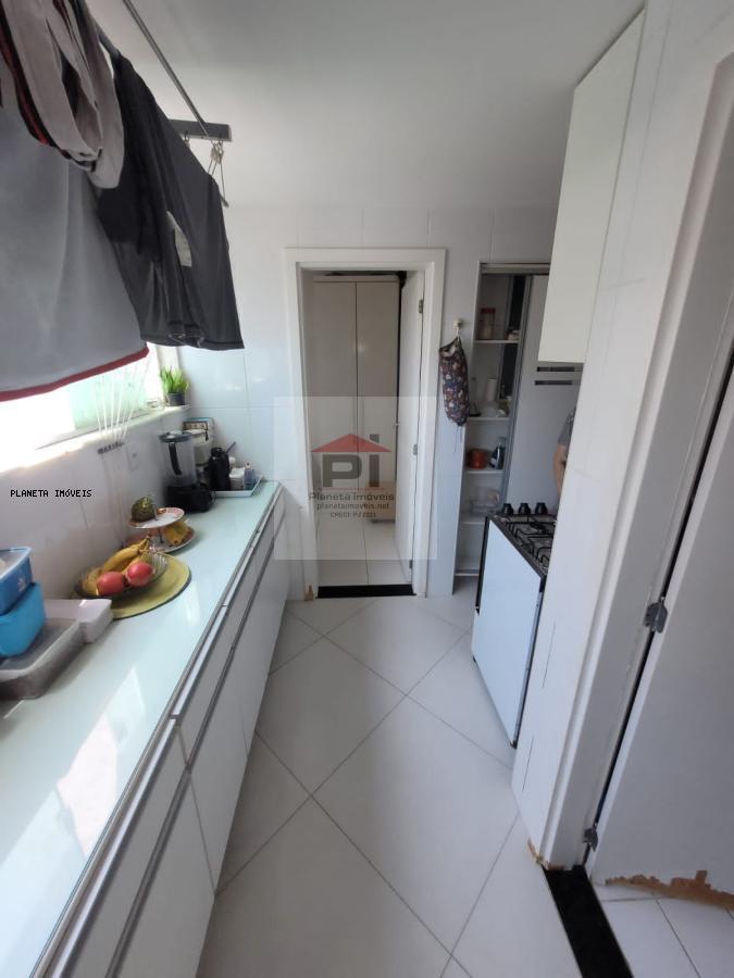 Apartamento à venda com 2 quartos, 70m² - Foto 10