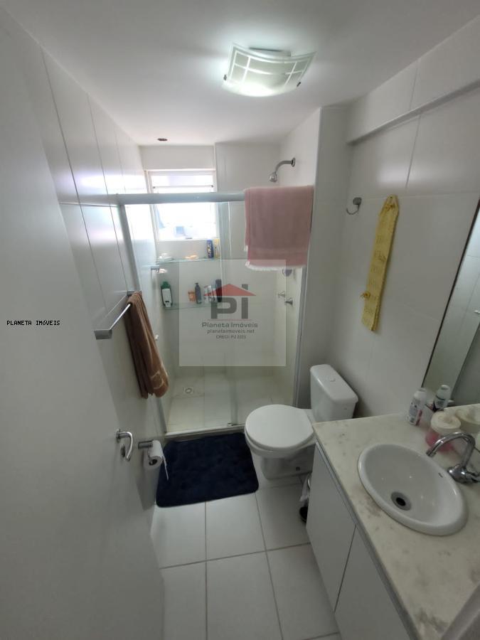 Apartamento à venda com 2 quartos, 70m² - Foto 16