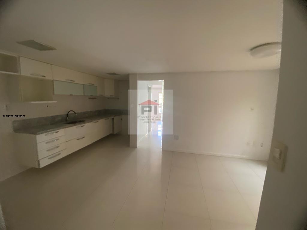 Casa de Condomínio à venda com 3 quartos, 123m² - Foto 4