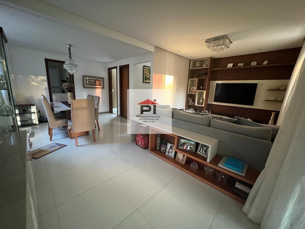 Casa de Condomínio à venda com 4 quartos, 275m² - Foto 1