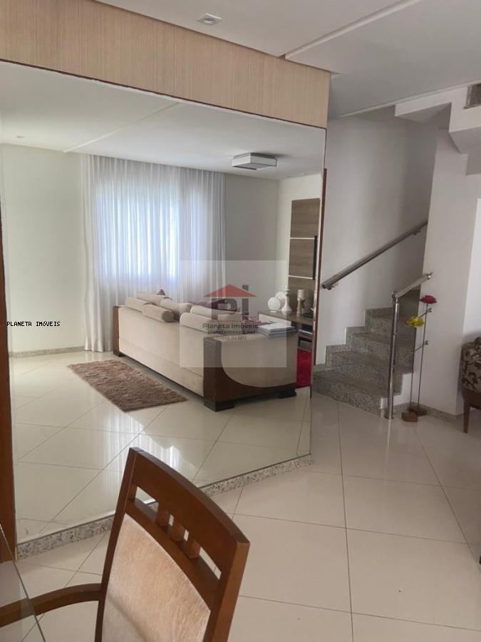 Casa de Condomínio à venda com 4 quartos, 250m² - Foto 13