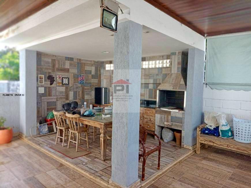 Casa de Condomínio à venda com 3 quartos, 300m² - Foto 4