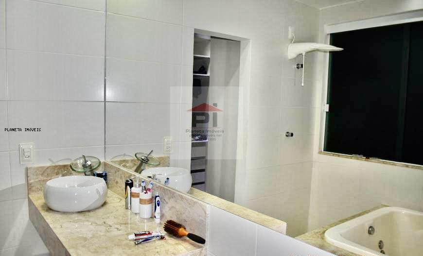 Casa de Condomínio à venda com 3 quartos, 300m² - Foto 17