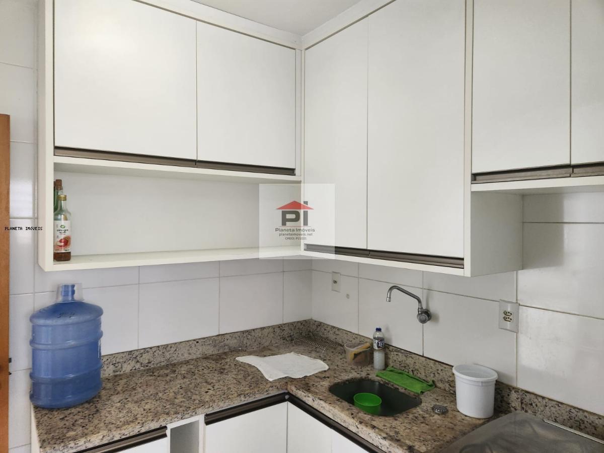 Apartamento à venda com 3 quartos, 73m² - Foto 4